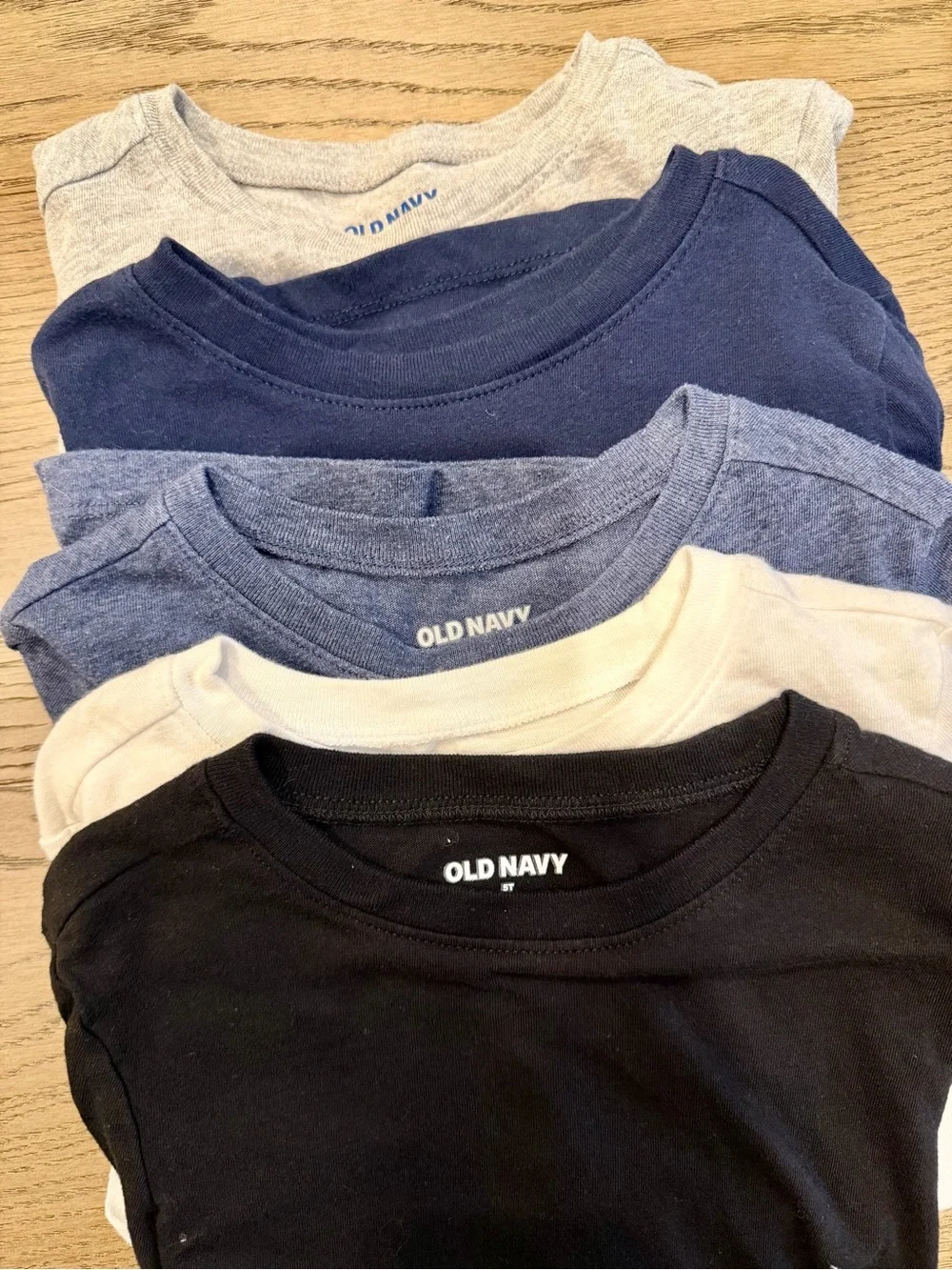 Old Navy White Long-Sleeve Tee for Kids